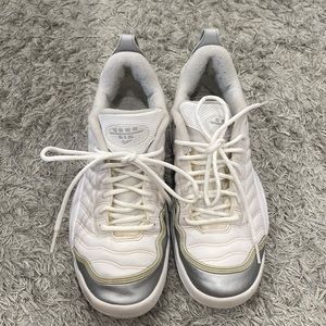 Nike Zoom Air Womens Basketball Shoes (6.5)